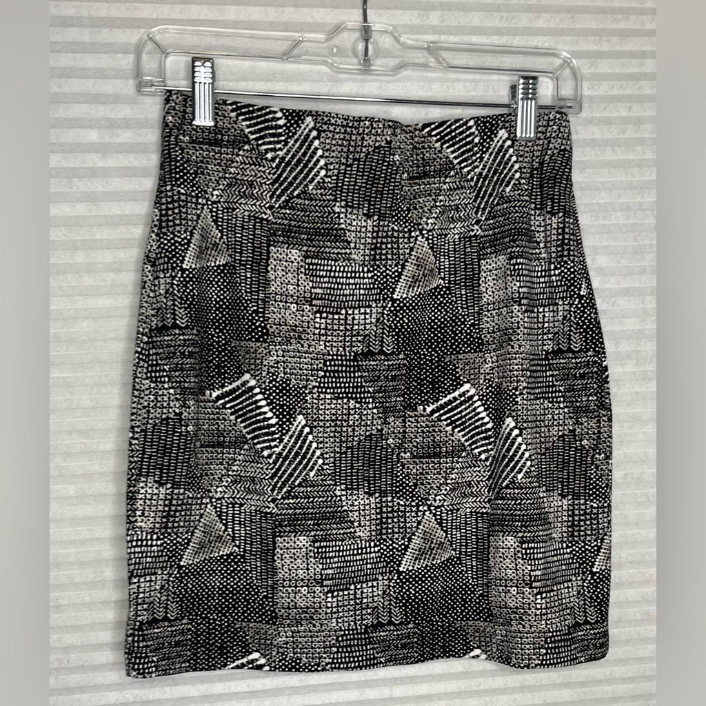 Madewell Downtown Skirt Batik Black Size Small Elastic Waist Band Geometric
